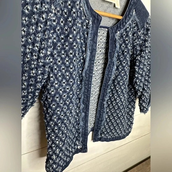 Chico’s Short Jean Jacket, Size 0 (6/8) - Picture 4 of 10